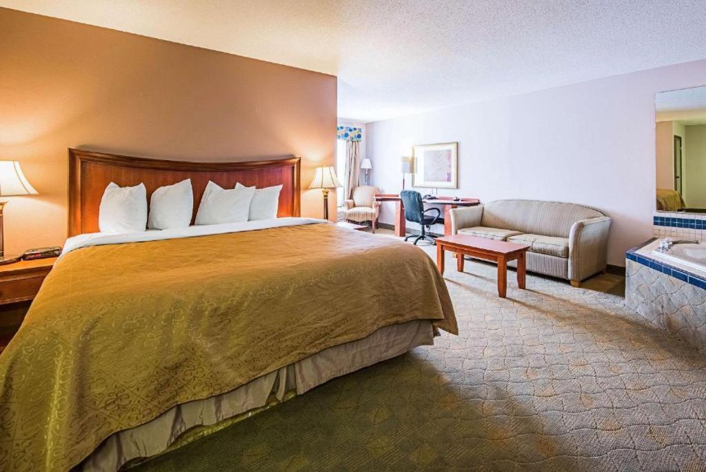 Royal Inn Suites Huntington Eksteriør bilde