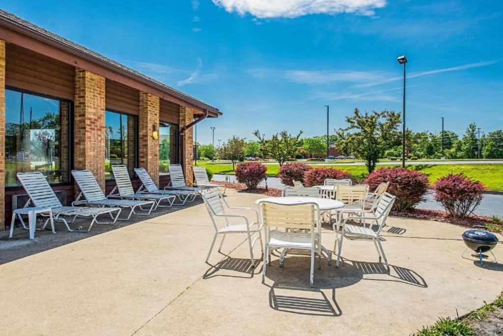 Royal Inn Suites Huntington Eksteriør bilde