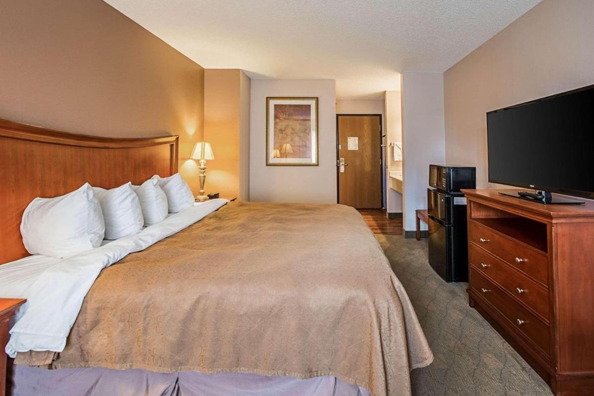 Royal Inn Suites Huntington Eksteriør bilde