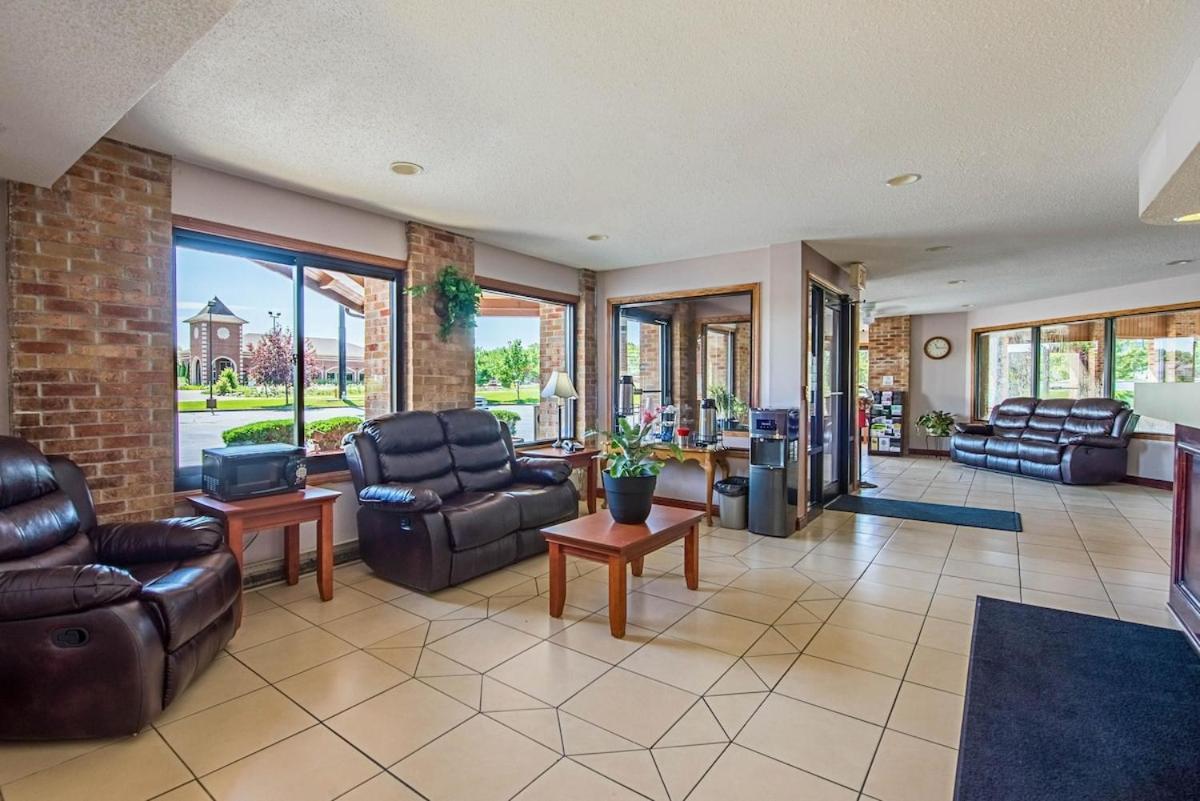 Royal Inn Suites Huntington Eksteriør bilde